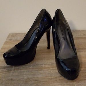Madden Girl Black Patent Pumps